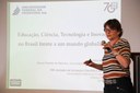 16102018 - Professora Dra. Helena Bonciani Nader palestrando na VIII JIC (Ariel Tavares/UFFS)