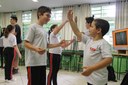 25092018 - Cerca de 15 estudantes do Ensino Fundamental 2 participam das aulas (Ariel Tavares/UFFS)