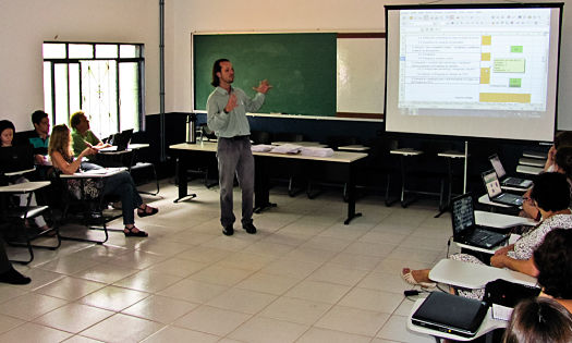 17-02-2011 - Projetos de extensão.jpg