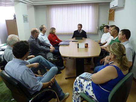 20-04-2012 - Visita UFRGS.jpg