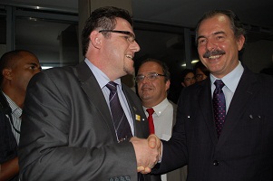 25-01-2012 - Posse ministro.jpg