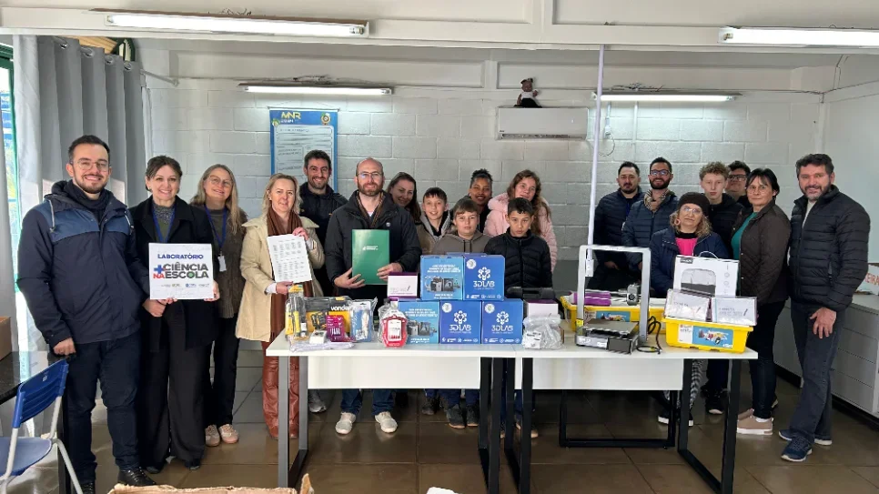 Projeto Mais Ciência no Oeste Catarinense faz primeira entrega de equipamentos
