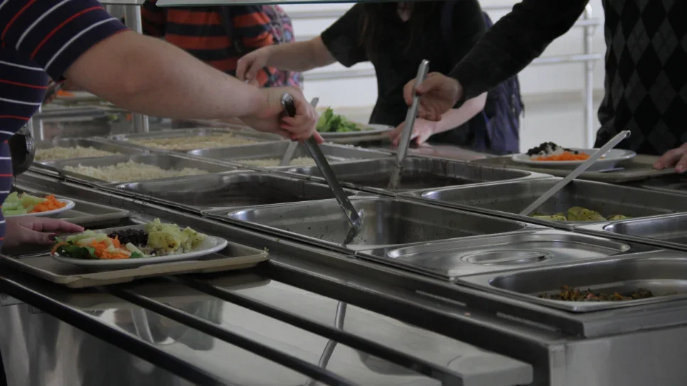 UFFS realiza pesquisa de opinião diária nos restaurantes universitários