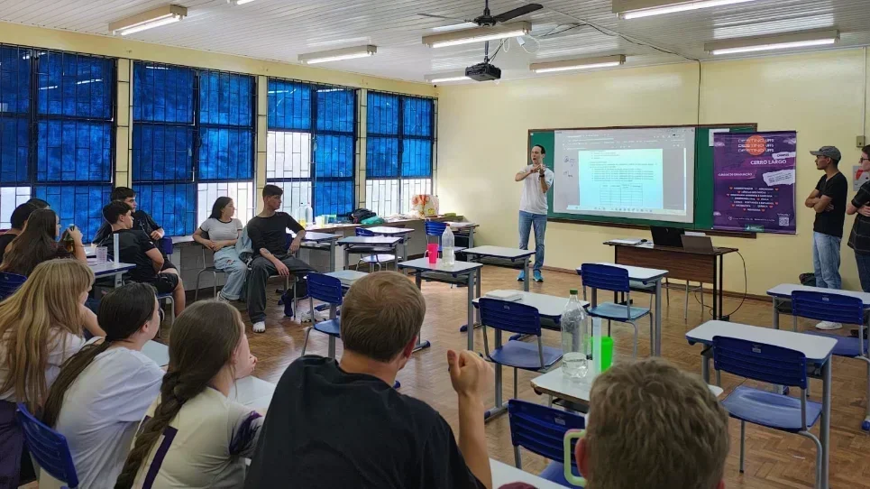 Cursinho Pré-Universitário LabENEM da UFFS – Campus Cerro Largo ofertou oficinas 