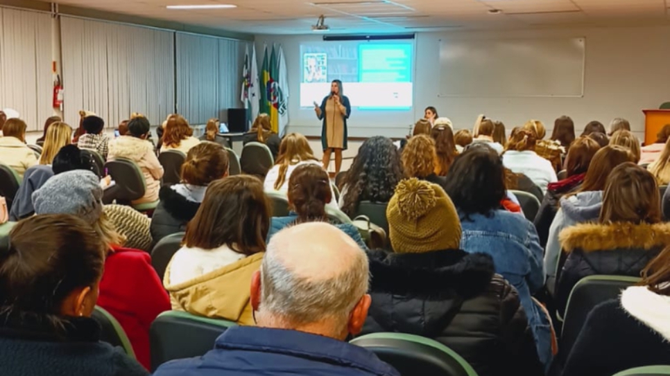 Transição entre Educação Infantil e Ensino Fundamental é tema de debate