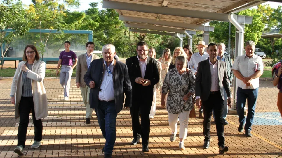 Delegação do Parlamento Alemão visita a UFFS – Campus Laranjeiras do Sul e conhece pesquisas em agroecologia