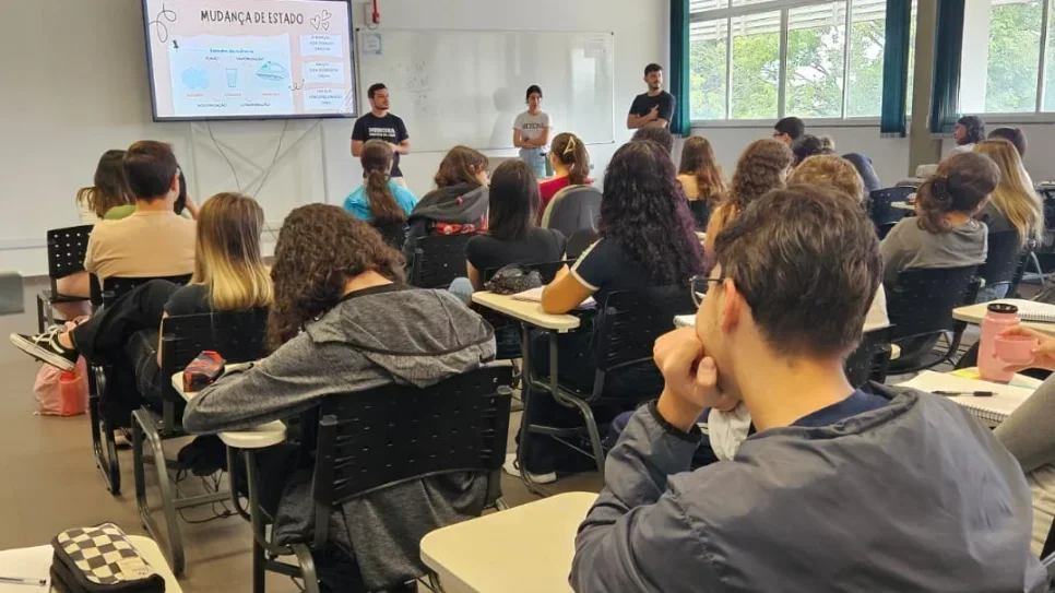 Projeto Pré-Pop Enem oferece curso preparatório para estudantes da rede pública